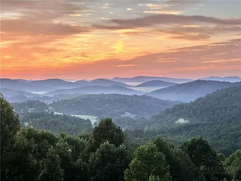 692 Great Sky Dr, Todd, NC 28684