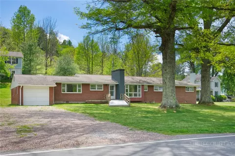 2853 Broadstone Rd, Banner Elk, NC 28604
