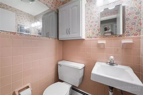 Bath - 112 Chandy St, Boone, NC 28607 photo 3 of 3