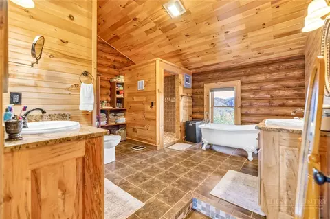 Bath - 5939 Big Laurel Rd, Creston, NC 28615 photo 2 of 6