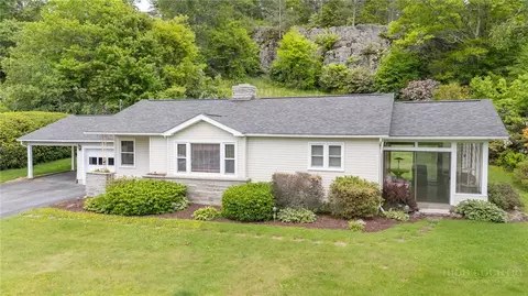 189 Old Nc 181 Hwy, Newland, NC 28657