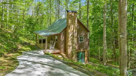 204 Mountain Side Ln, Crumpler, NC 28617