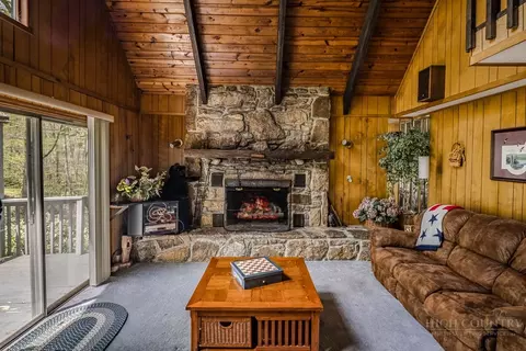 107 109 Shagbark Rd, Beech Mountain, NC 28604