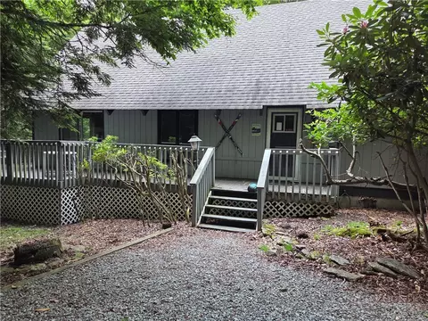 107 109 Shagbark Rd, Beech Mountain, NC 28604