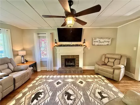2660 Us Higway 221, Jefferson, NC 28640