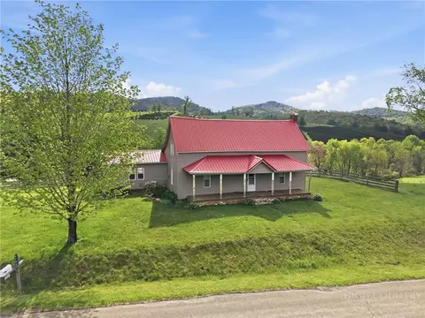 4793 Cheek Mountain Rd, Laurel Springs, NC 28644