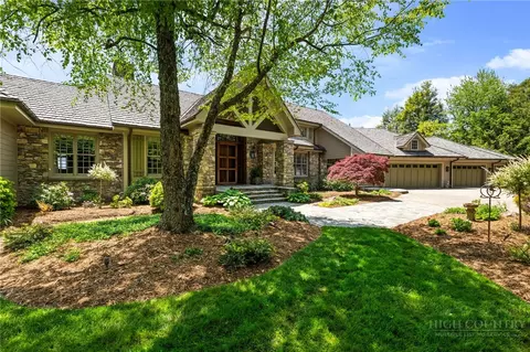 1938 Main St, Blowing Rock, NC 28605