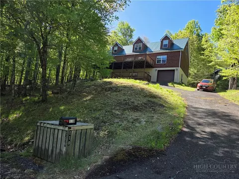 110 Greenbriar Rd, Beech Mountain, NC 28604