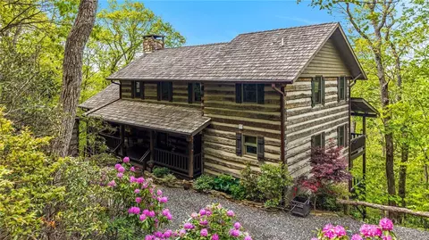893 Tomahawk Dr, Todd, NC 28684