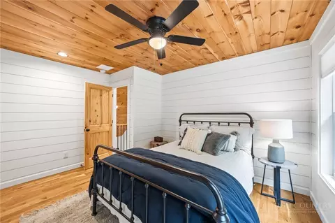 Bedroom - 355 Cascade Ln, Todd, NC 28684 photo 5 of 8