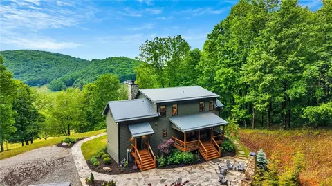 355 Cascade Ln, Todd, NC 28684