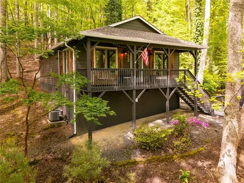 128 Calebs Crossing Rd, Boone, NC 28607