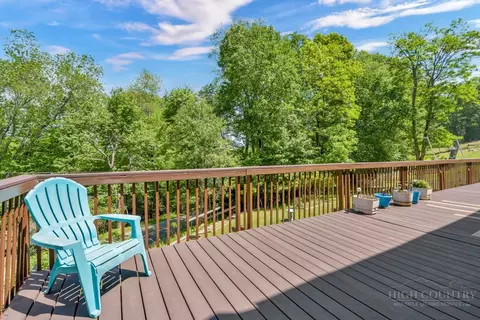 Exterior - 1065 Ravens Ridge Cir, Boone, NC 28607 photo 5 of 11
