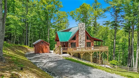 951 Woodland Shrs, Jefferson, NC 28640