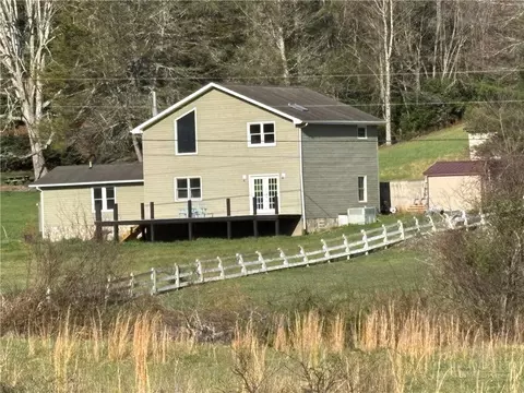 204 Deep Gap Estates Rd, Fleetwood, NC 28626