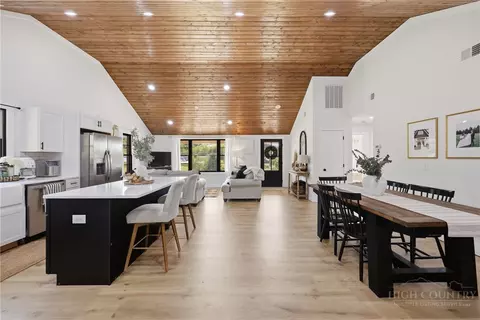 755 Ray Taylor Rd, West Jefferson, NC 28694