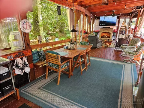55 Sassafras Rd, Newland, NC 28657
