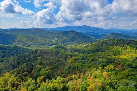 65 White Eagle Trl # g, Banner Elk, NC 28604