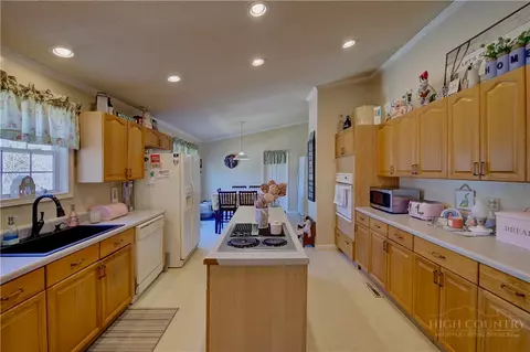 Kitchen - 3 Altapass Trl, Spruce Pine, NC 28777 photo 1 of 1