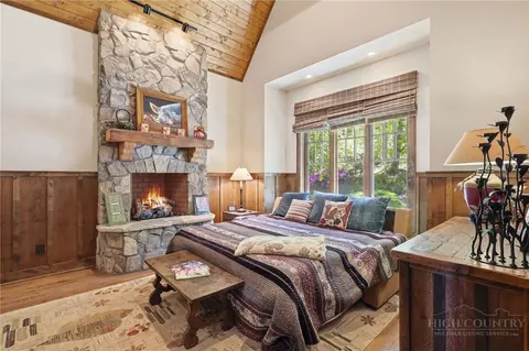 Bedroom - 186 Sunset Ridge Dr, Boone, NC 28607 photo 3 of 5
