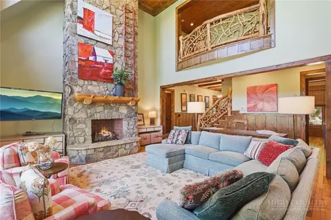 Living - 186 Sunset Ridge Dr, Boone, NC 28607 photo 3 of 4