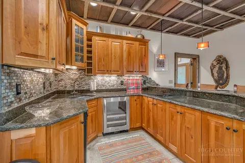 Kitchen - 355 Oakley Grn, Boone, NC 28607 photo 4 of 4