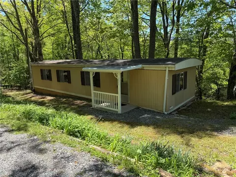 221 Fair Park Dr, Blowing Rock, NC 28605