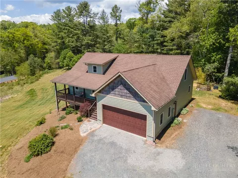 390 Mount Valley Dr, Fleetwood, NC 28626