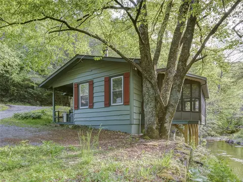 Exterior - 1471 Bamboo Rd, Boone, NC 28607 photo 2 of 10