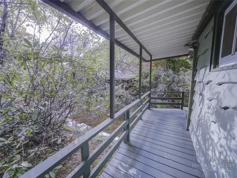 Exterior - 1471 Bamboo Rd, Boone, NC 28607 photo 6 of 10