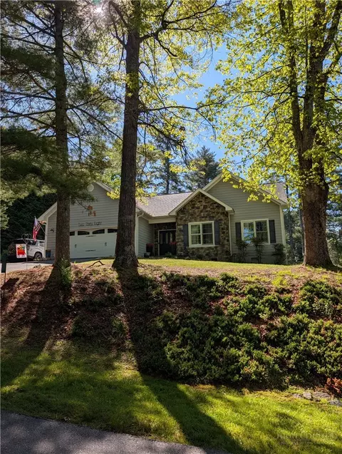 238 Olde Beau Blvd, Roaring Gap, NC 28668