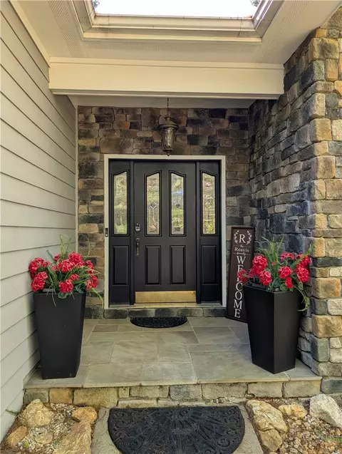 Exterior - 238 Olde Beau Blvd, Roaring Gap, NC 28668 photo 2 of 13