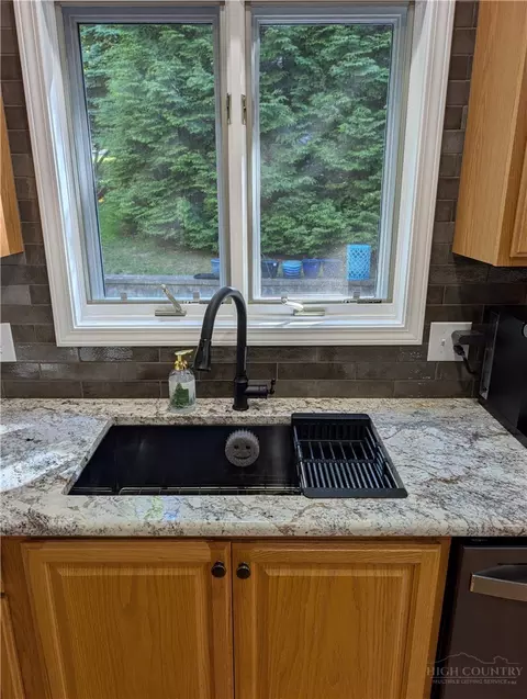 Kitchen - 238 Olde Beau Blvd, Roaring Gap, NC 28668 photo 4 of 6