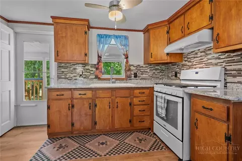 154 Folger Rd, Sparta, NC 28675 photo 5