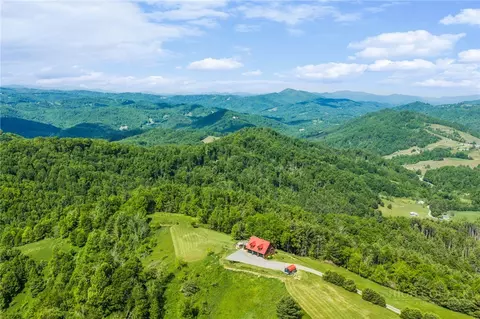 962 Hawks Roost Trl, Vilas, NC 28692