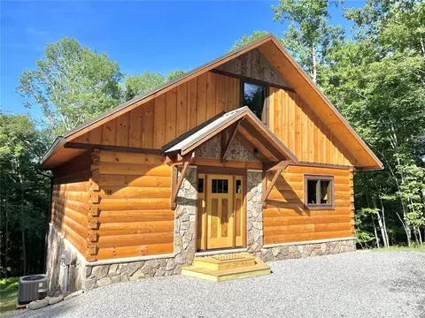 138 Talon Dr, Boone, NC 28607