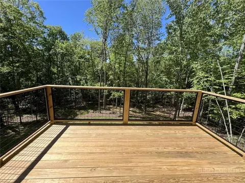 Exterior - 138 Talon Dr, Boone, NC 28607 photo 5 of 7