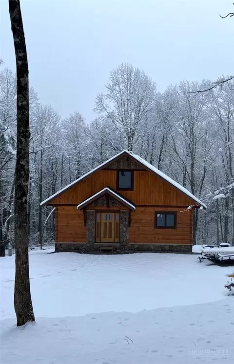 138 Talon Dr, Boone, NC 28607