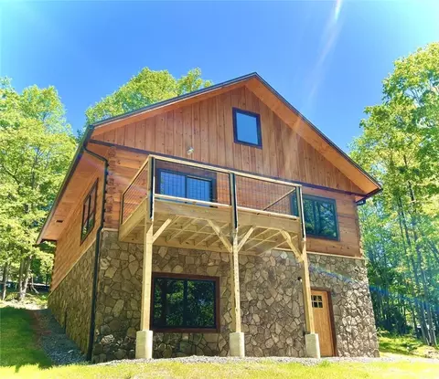 Exterior - 138 Talon Dr, Boone, NC 28607 photo 2 of 7