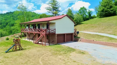 1315 Irwin Grocery Rd, Laurel Springs, NC 28644