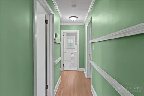 Entry Way - 951 Dodson Mill Rd, Pilot Mountain, NC 27041 photo 3 of 6