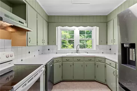 Kitchen - 951 Dodson Mill Rd, Pilot Mountain, NC 27041 photo 1 of 3