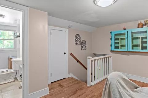 Entry Way - 951 Dodson Mill Rd, Pilot Mountain, NC 27041 photo 5 of 6