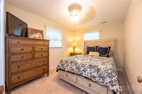 Bedroom - 202 Village Green Rd #E-1, Blowing Rock, NC 28605 photo 2 of 3