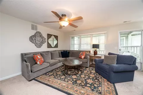 Living - 202 Village Green Rd #E-1, Blowing Rock, NC 28605 photo 3 of 5