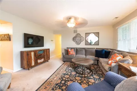 Living - 202 Village Green Rd #E-1, Blowing Rock, NC 28605 photo 2 of 5