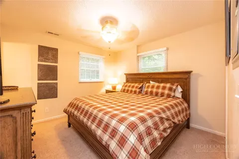 Bedroom - 202 Village Green Rd #E-1, Blowing Rock, NC 28605 photo 1 of 3