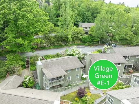 View/Area - 202 Village Green Rd #E-1, Blowing Rock, NC 28605 photo 2 of 4