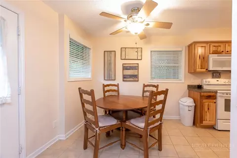 Dining - 202 Village Green Rd #E-1, Blowing Rock, NC 28605 photo 1 of 2
