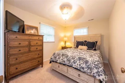 Bedroom - 202 Village Green Rd #E-1, Blowing Rock, NC 28605 photo 2 of 3